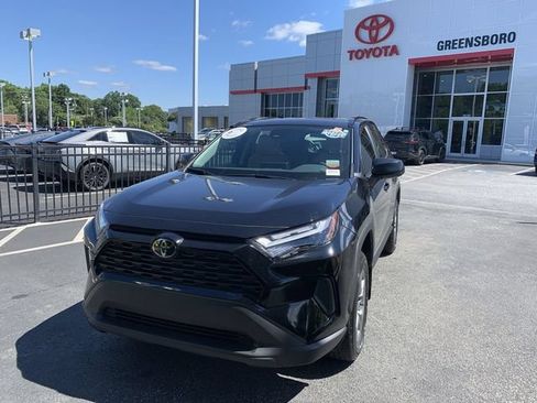 Used 2025 Toyota RAV4 LE AWD/4WD image 1