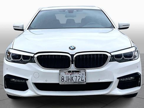 Used 2019 BMW 530e w/ M Sport Package image 3