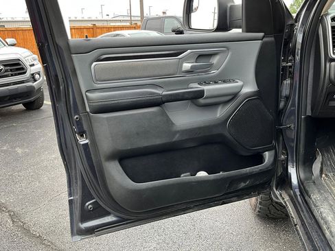 Used 2019 RAM 1500 Big Horn AWD/4WD image 18