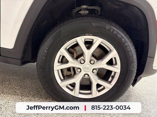 Used 2022 Jeep Grand Cherokee L Limited AWD/4WD image 31