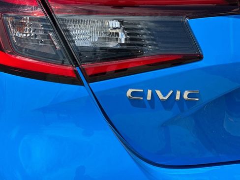 Used 2025 Honda Civic Sport image 26