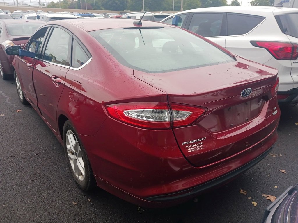 Used 2014 Ford Fusion SE FWD image 5