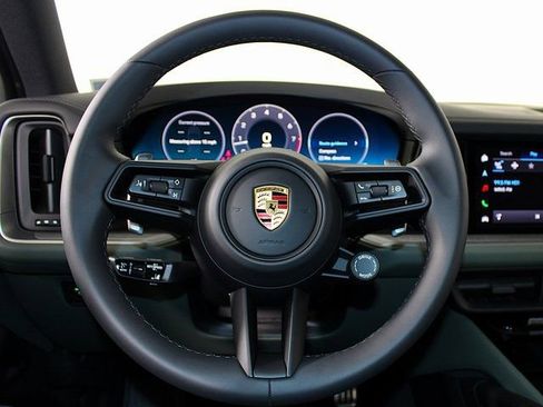New 2025 Porsche Cayenne S image 18