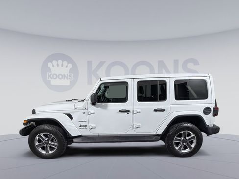 Used 2021 Jeep Wrangler Unlimited Sahara image 2