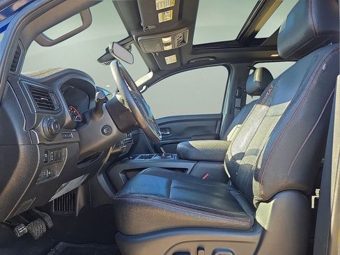 Used 2021 Nissan Titan PRO-4X w/ Pro-4x Convenience Package image 24