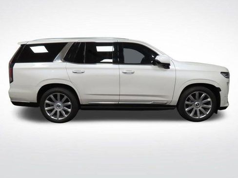 Certified 2022 Cadillac Escalade Premium Luxury Platinum AWD/4WD image 6