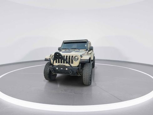 Used 2020 Jeep Gladiator Rubicon image 3