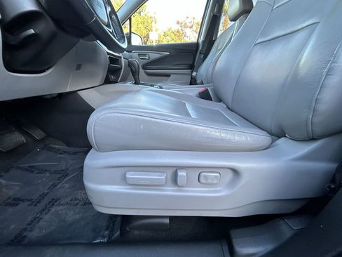 Used 2016 Honda Pilot EX-L image 12