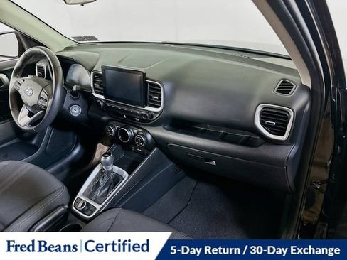 Certified 2023 Hyundai Venue SEL FWD image 14