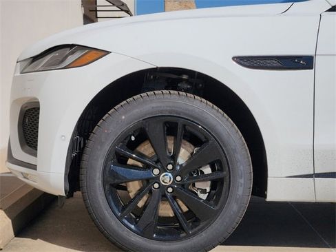 Used 2026 Jaguar F-PACE R-Dynamic S image 6