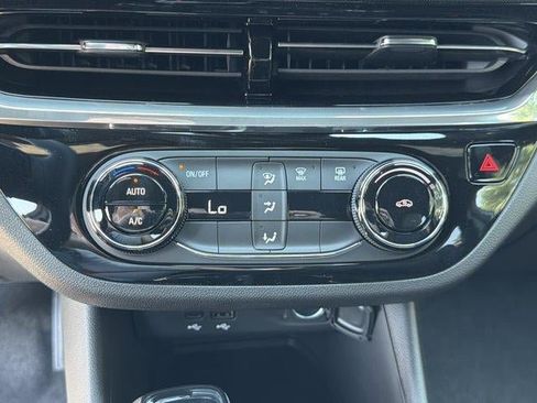 New 2026 Buick Envista Sport Touring FWD image 28