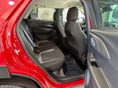 Used 2026 Chevrolet TrailBlazer LT w/ LT Cold Weather Package FWD image 13