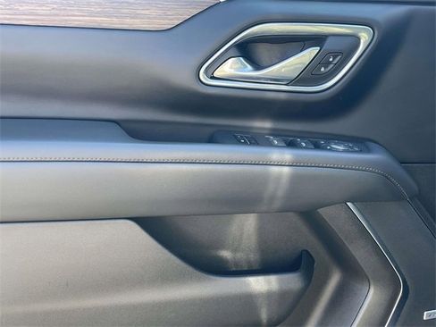 Used 2023 Chevrolet Tahoe High Country image 28