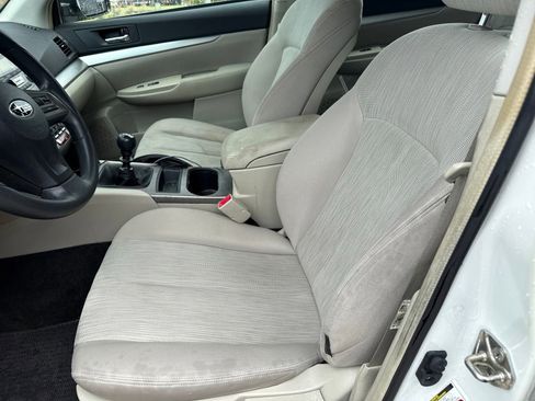 Used 2014 Subaru Outback 2.5i AWD/4WD image 5