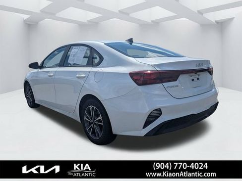 Used 2024 Kia Forte LXS FWD image 5
