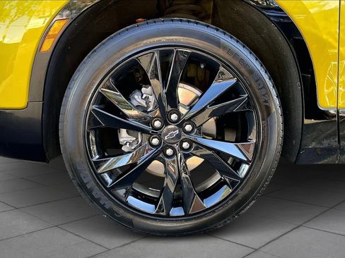 Used 2022 Chevrolet Blazer RS w/ Enhanced Convenience Package image 9