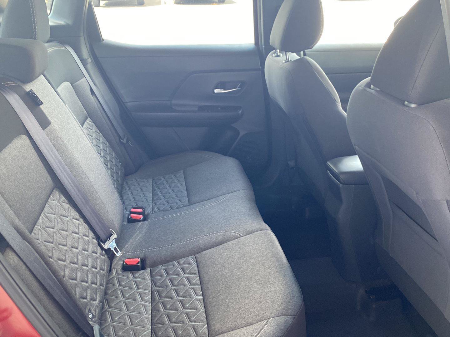 Certified 2025 Nissan Kicks SV AWD/4WD image 24