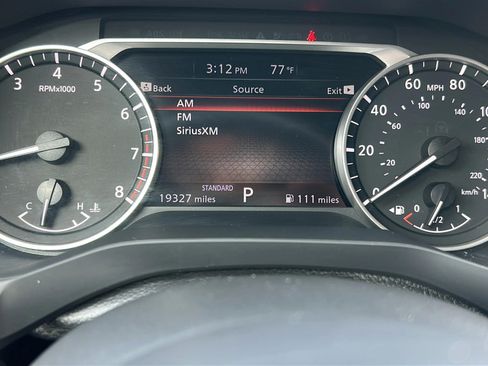 Used 2025 Nissan Pathfinder S FWD image 25