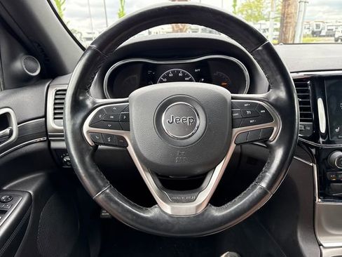 Used 2019 Jeep Grand Cherokee Limited AWD/4WD image 18
