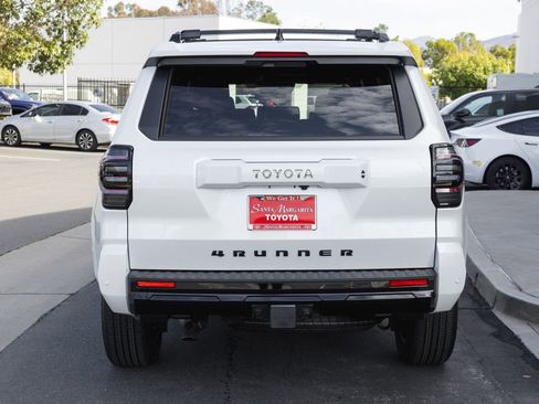 New 2026 Toyota 4Runner TRD Sport Premium AWD/4WD image 5