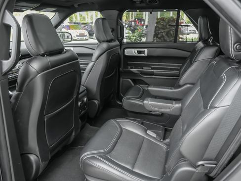Used 2020 Ford Explorer ST w/ Premium Technology Package AWD/4WD image 18