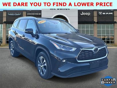 Used 2023 Toyota Highlander XLE
