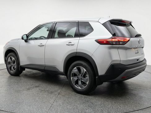 Used 2025 Nissan Rogue SV AWD/4WD image 6