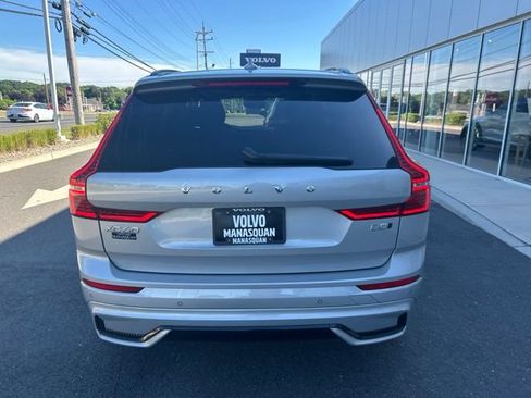 Used 2025 Volvo XC60 B5 Plus AWD/4WD image 4