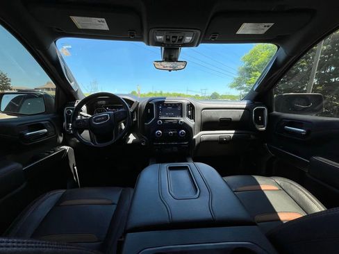 Used 2019 GMC Sierra 1500 AT4 w/ AT4 Premium Package AWD/4WD image 4
