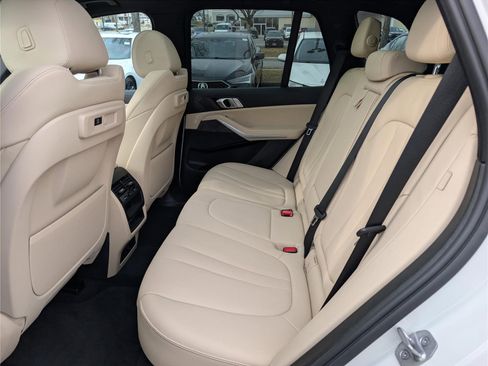 Used 2022 BMW X5 sDrive40i image 16