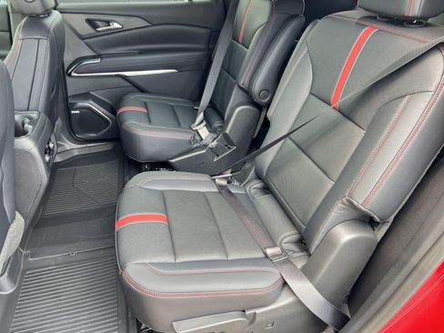 Certified 2026 Chevrolet Traverse RS FWD image 15