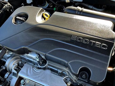 Used 2024 Chevrolet Malibu LT image 34