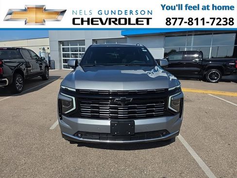 New 2026 Chevrolet Suburban High Country image 2