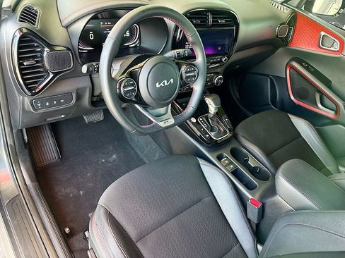 Used 2023 Kia Soul GT-Line w/ GT-Line Technology Package FWD image 9