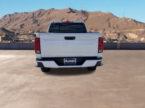 Used 2024 Chevrolet Colorado LT w/ LT Convenience Package image 16