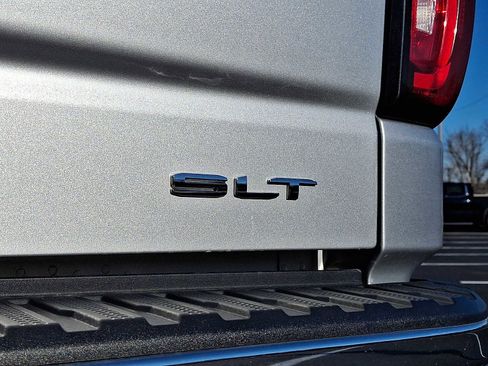 Used 2019 GMC Sierra 1500 SLT w/ SLT Premium Plus Package image 30