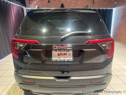 Used 2023 GMC Acadia SLE w/ Elevation Edition image 9