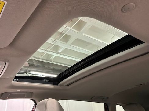 Used 2025 Honda CR-V EX image 19