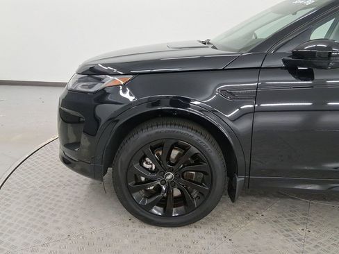 Used 2025 Land Rover Discovery Sport S image 18