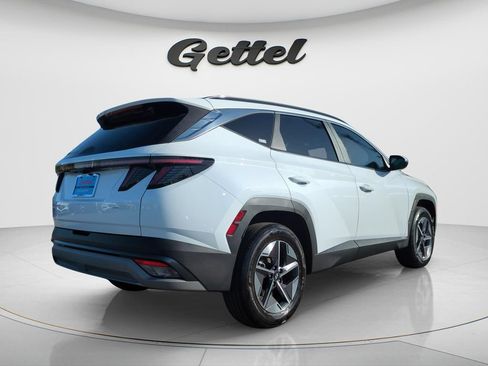 Certified 2025 Hyundai Tucson SEL AWD/4WD image 5