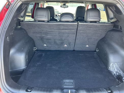 Used 2025 Jeep Compass Latitude image 9