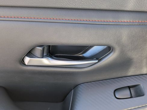 Used 2025 Nissan Sentra SR w/ SR Premium Package FWD image 28