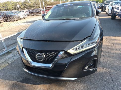 Used 2020 Nissan Maxima Platinum w/ Illumination Package FWD image 2
