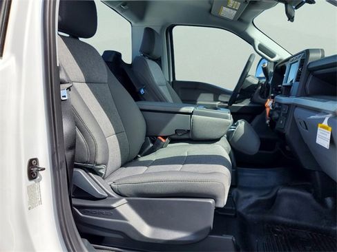 Used 2024 Ford F450 XL w/ Snow Plow Prep Package image 20