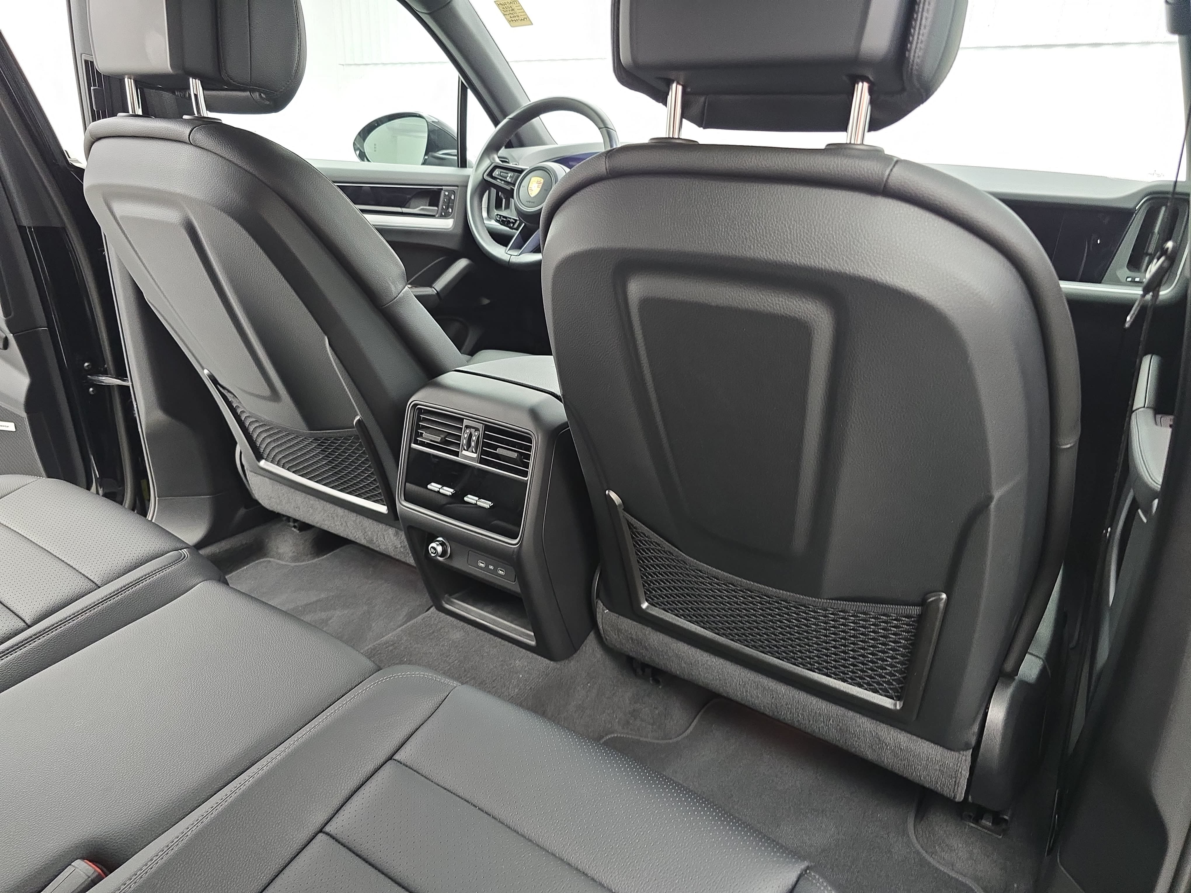 Certified 2026 Porsche Cayenne AWD/4WD image 13