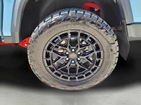 Used 2025 INEOS Grenadier AWD/4WD image 9