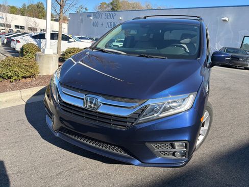 Used 2020 Honda Odyssey EX image 1