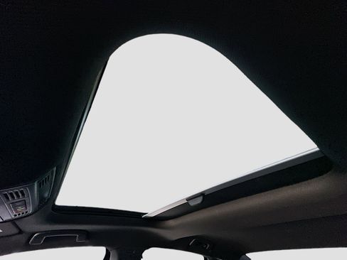 Used 2024 Volkswagen Jetta GLI Autobahn w/ GLI Black Package image 22