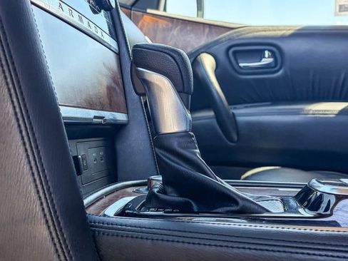 Used 2022 Nissan Armada SL w/ Captain's Chairs Package AWD/4WD image 21