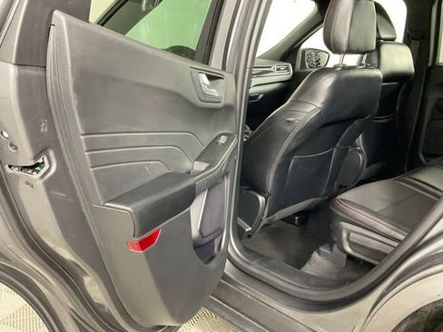Used 2024 Ford Escape ST-Line FWD image 12